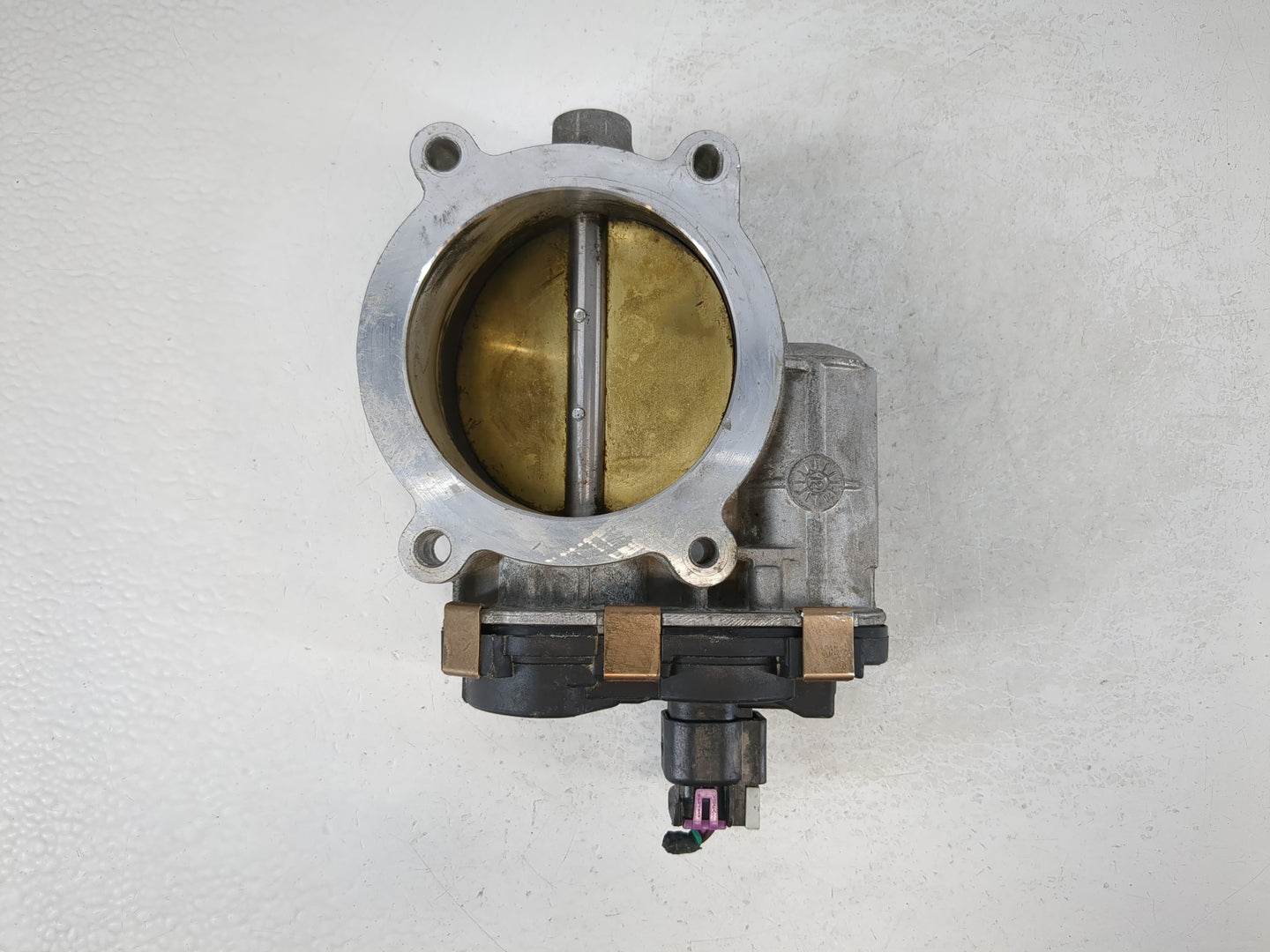 2009-2014 Cadillac Escalade Throttle Body P/N:RME87-3C Fits Fits 2009 2010 2011 2012 2013 2014 2015 OEM Used Auto Parts - Oe