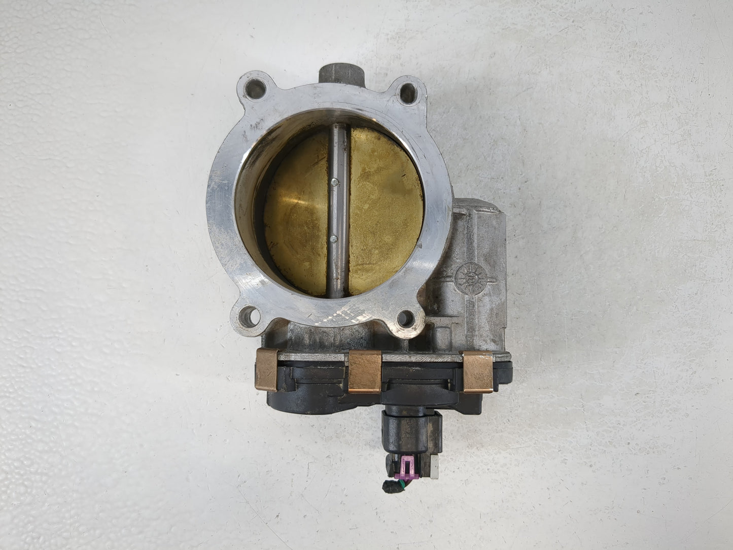 2009-2014 Cadillac Escalade Throttle Body P/N:RME87-3C Fits Fits 2009 2010 2011 2012 2013 2014 2015 OEM Used Auto Parts - Oe