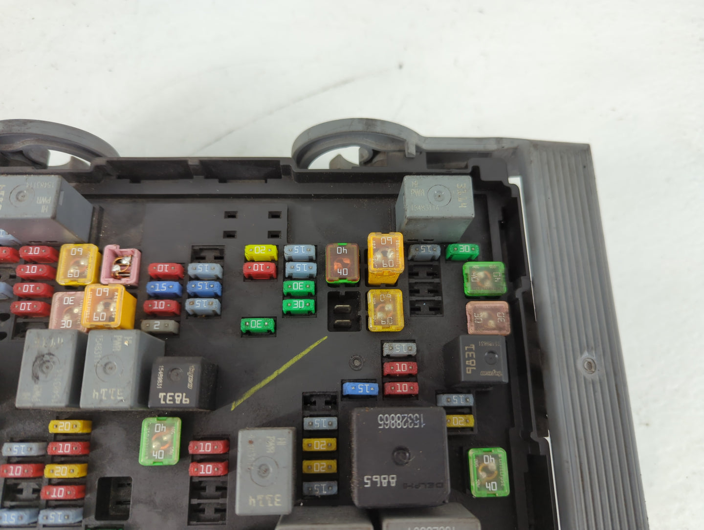 2008-2009 Cadillac Escalade Fusebox Fuse Box Panel Relay Module Fits Fits 2007 2008 2009 OEM Used Auto Parts - Oemusedautopa