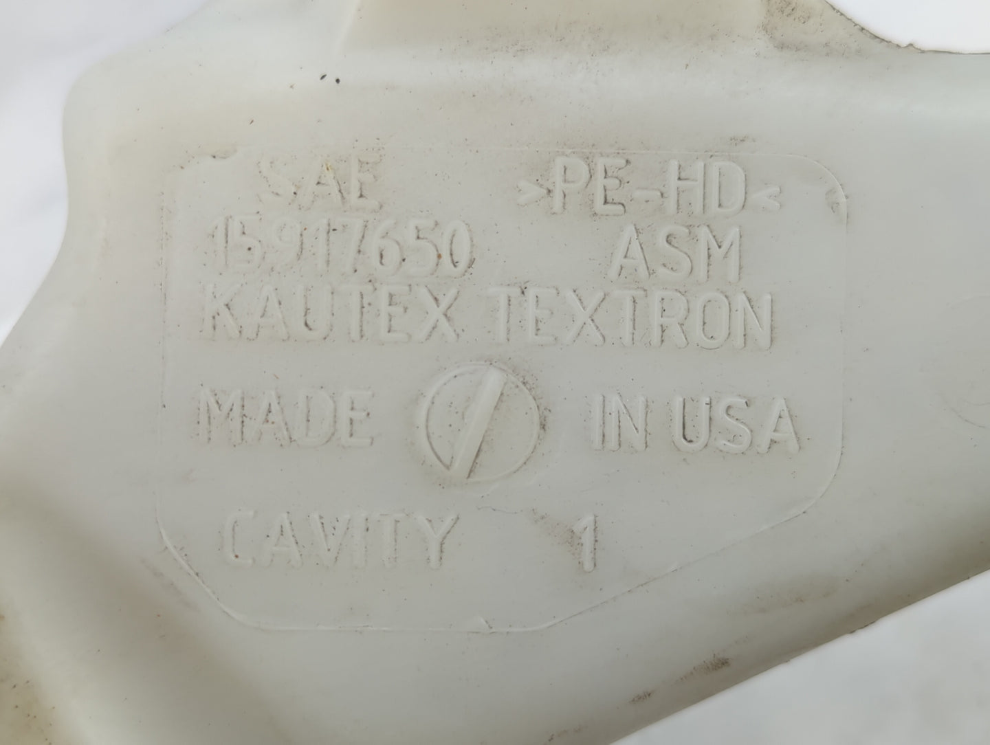 2007-2014 Cadillac Escalade Windshield Washer Fluid Reservoir Bottle Oem - Oemusedautoparts1.com