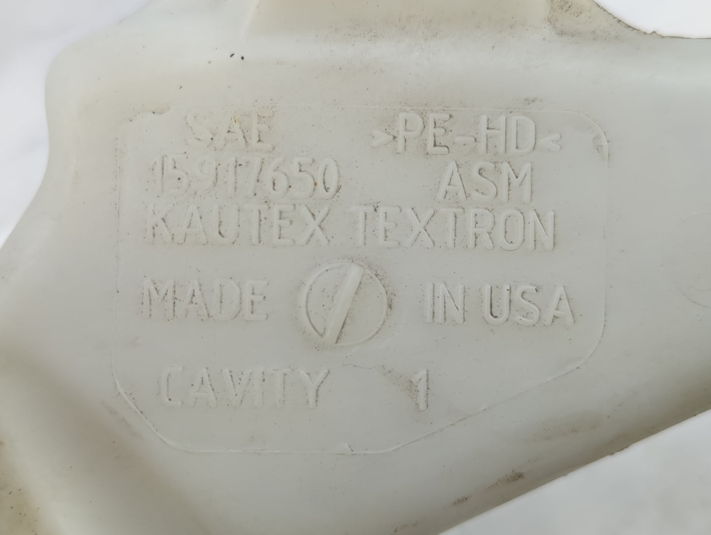 2007-2014 Cadillac Escalade Windshield Washer Fluid Reservoir Bottle Oem - Oemusedautoparts1.com
