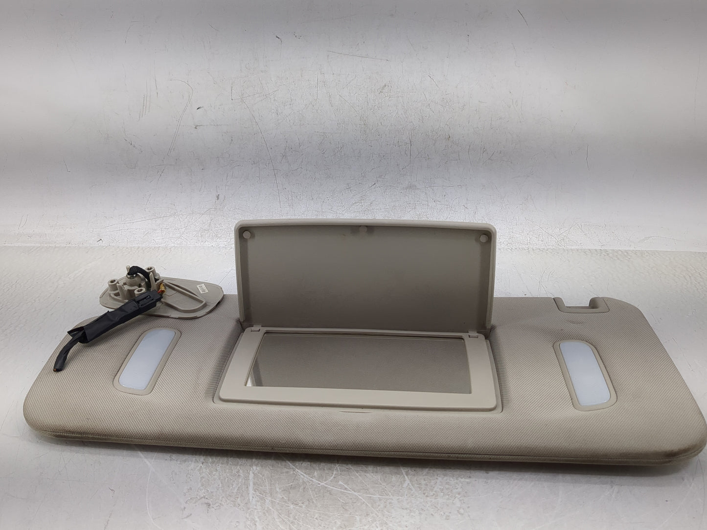 2007-2014 Cadillac Escalade Sun Visor Shade Replacement Driver Left Mirror Fits Fits 2007 2008 2009 2010 2011 2012 2013 2014