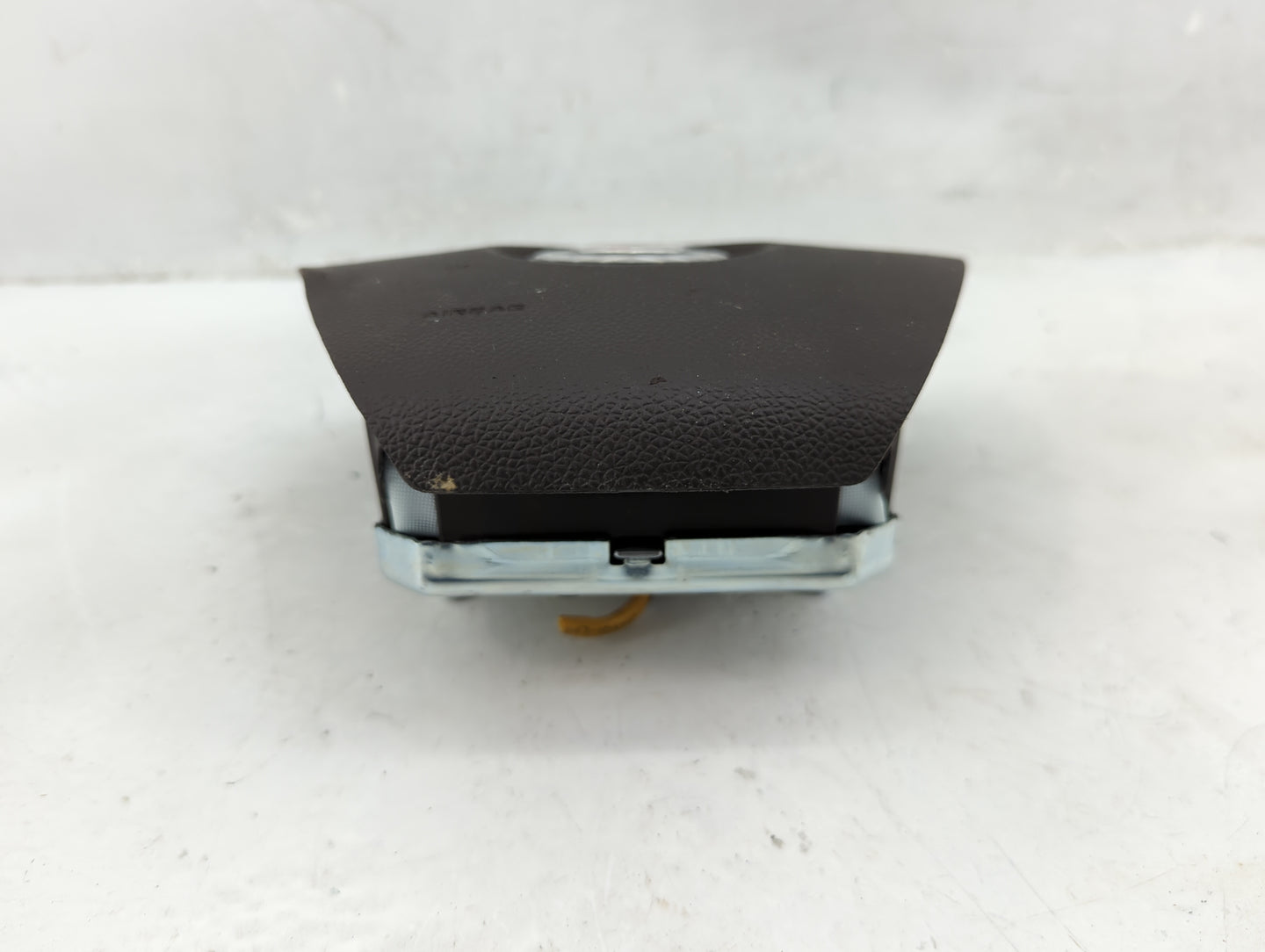 2007-2010 Cadillac Escalade Air Bag Driver Left Steering Wheel Mounted Fits Fits 2007 2008 2009 2010 OEM Used Auto Parts - O