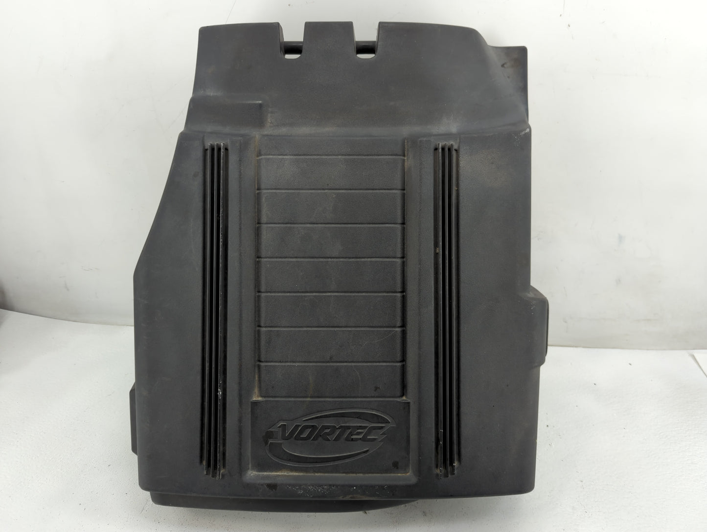 2009 Cadillac Escalade Engine Cover - Oemusedautoparts1.com