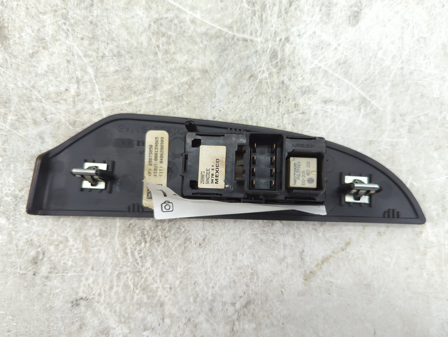 2009 Cadillac Escalade Master Power Window Switch Replacement Driver Side Left P/N:25873058 25873057, 25883072 Fits OEM Used