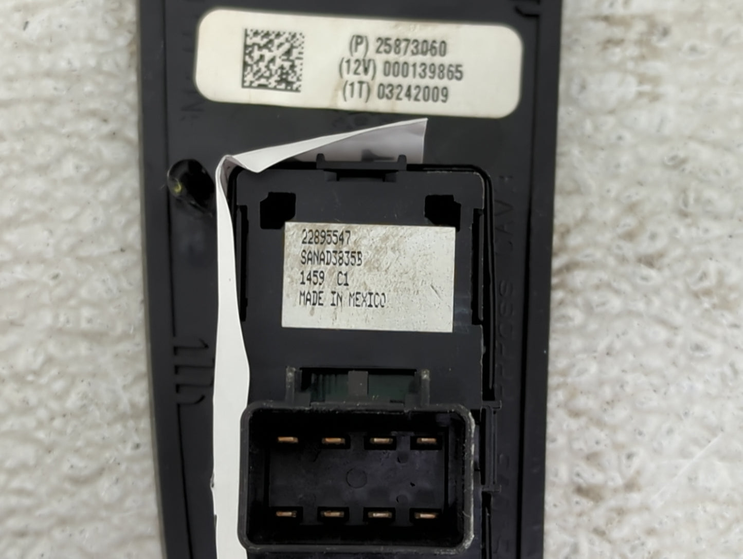 2009 Cadillac Escalade Driver Left Door Master Power Window Switch - Oemusedautoparts1.com