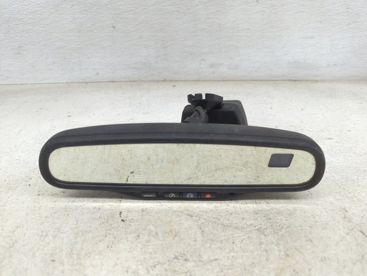 2010-2014 Cadillac Escalade Interior Rear View Mirror Replacement OEM P/N:15139492 Fits OEM Used Auto Parts - Oemusedautopar