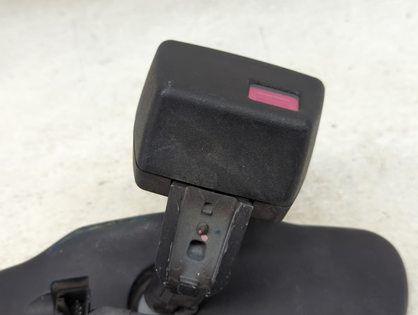 2010-2014 Cadillac Escalade Interior Rear View Mirror Replacement OEM P/N:15139492 Fits OEM Used Auto Parts - Oemusedautopar