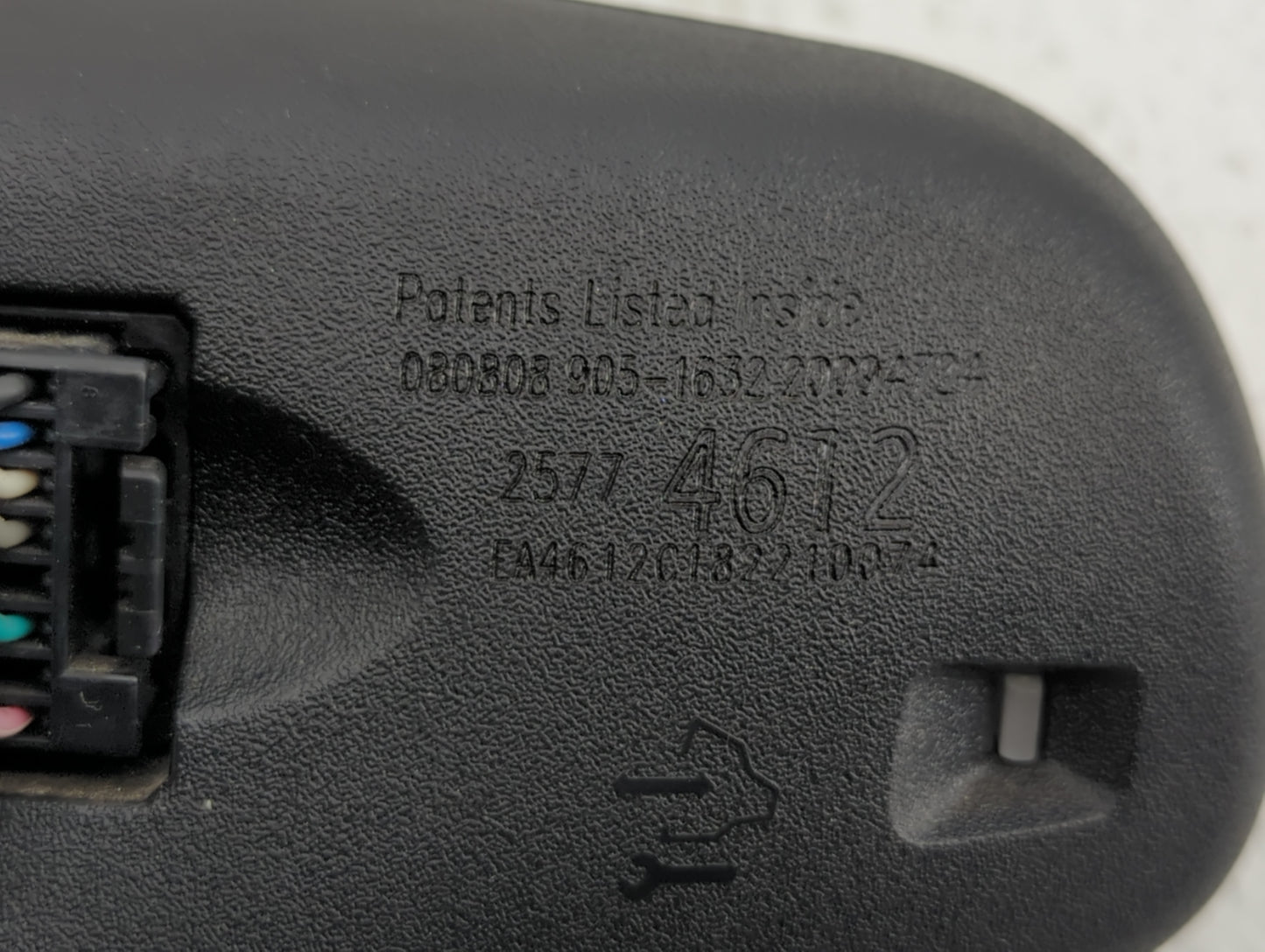 2009 Cadillac Escalade Interior Rear View Mirror Replacement OEM P/N:e 1301*573 Fits OEM Used Auto Parts - Oemusedautoparts1