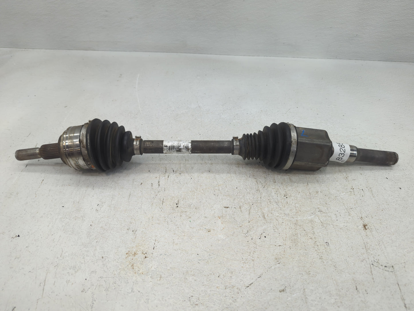 2007-2014 Cadillac Escalade Axle Shaft Front Driver Cv C/v - Oemusedautoparts1.com