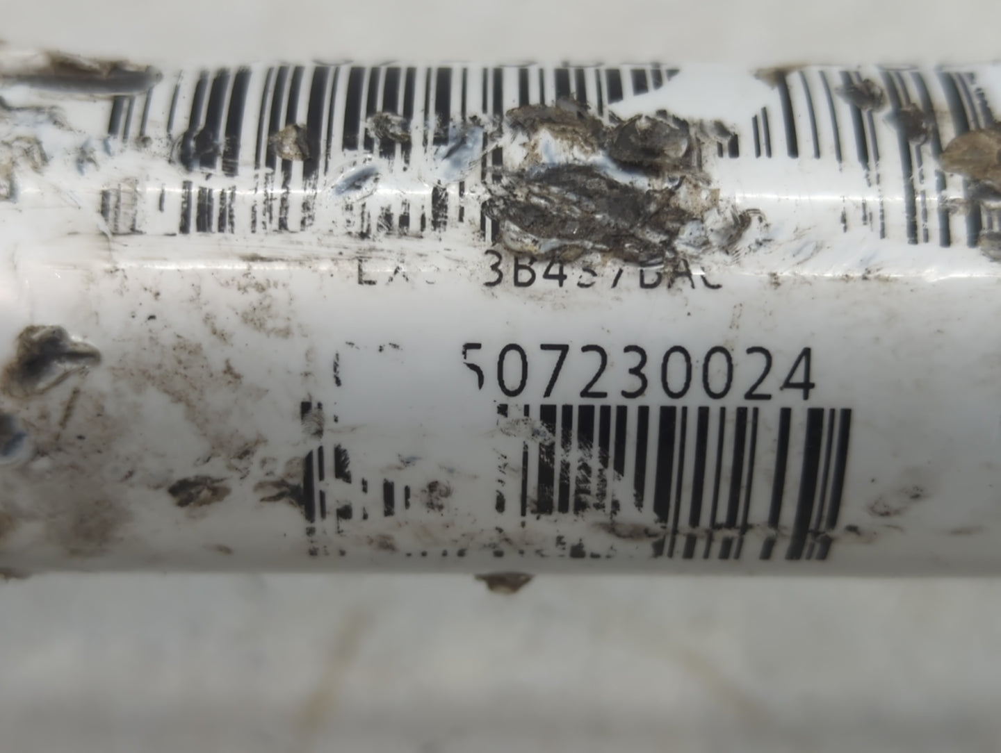 2007-2014 Cadillac Escalade Axle Shaft Front Driver Cv C/v - Oemusedautoparts1.com