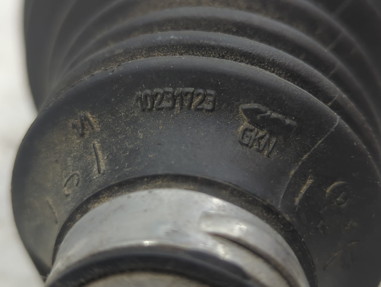 2007-2014 Cadillac Escalade Axle Shaft Front Driver Cv C/v - Oemusedautoparts1.com