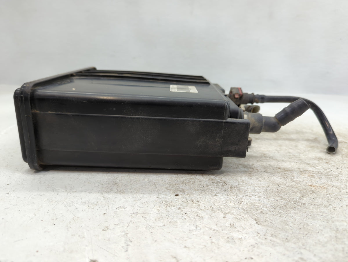 2009 Cadillac Escalade Fuel Vapor Charcoal Canister - Oemusedautoparts1.com