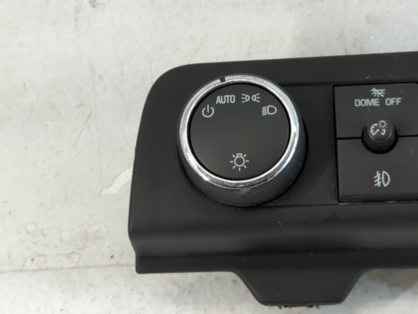 2009 Cadillac Escalade Headlight Lamp Control Switch - Oemusedautoparts1.com