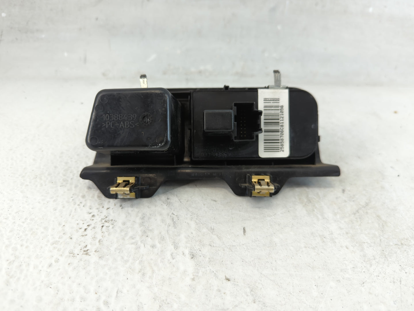 2009 Cadillac Escalade Headlight Lamp Control Switch - Oemusedautoparts1.com