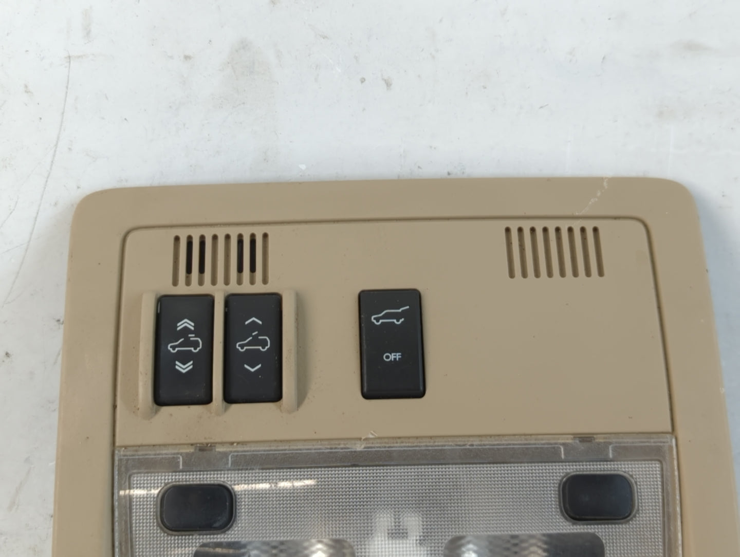 2007-2011 Cadillac Escalade Overhead Roof Console Interior Dome Light - Oemusedautoparts1.com