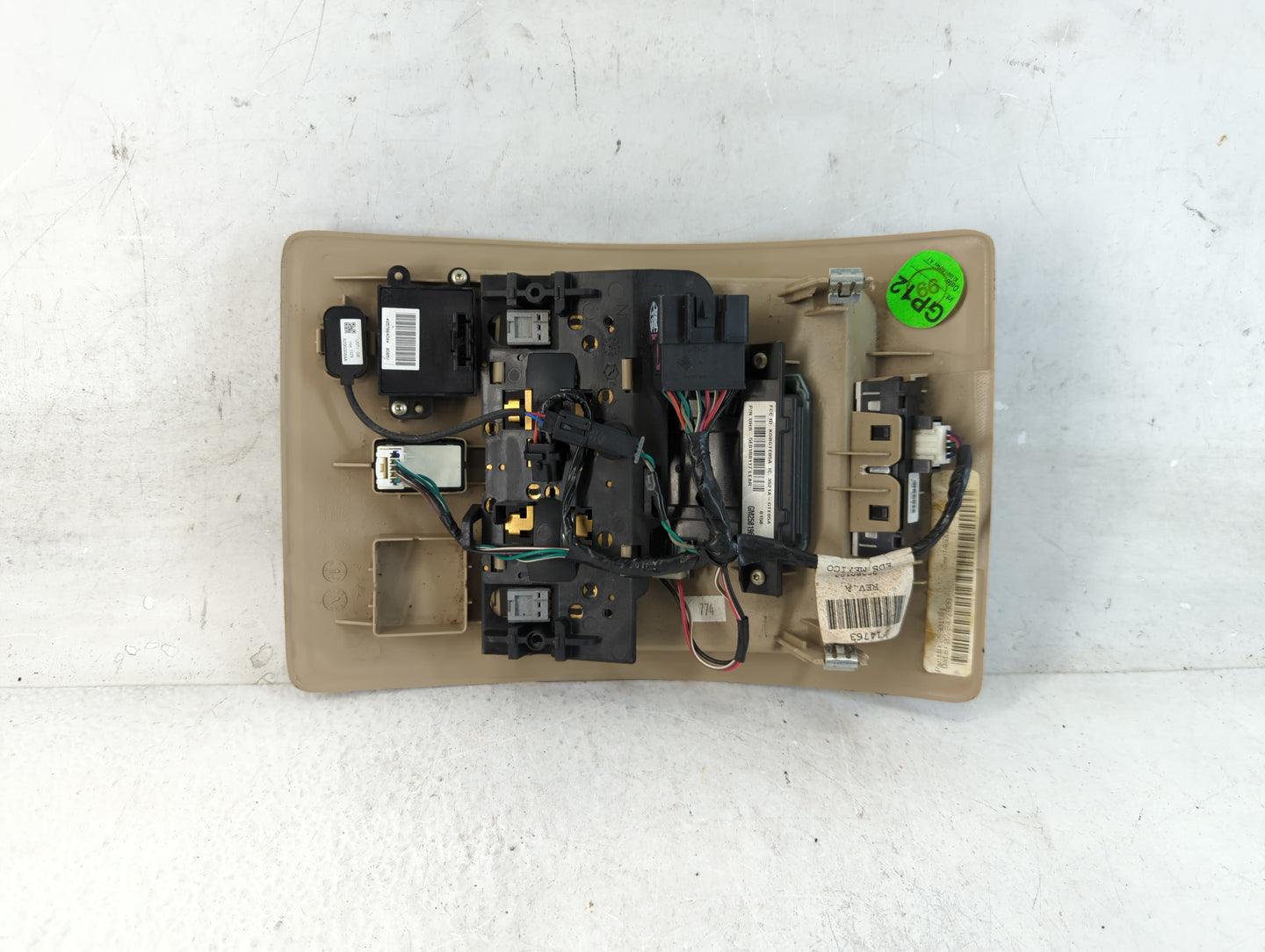 2007-2011 Cadillac Escalade Overhead Roof Console Interior Dome Light - Oemusedautoparts1.com