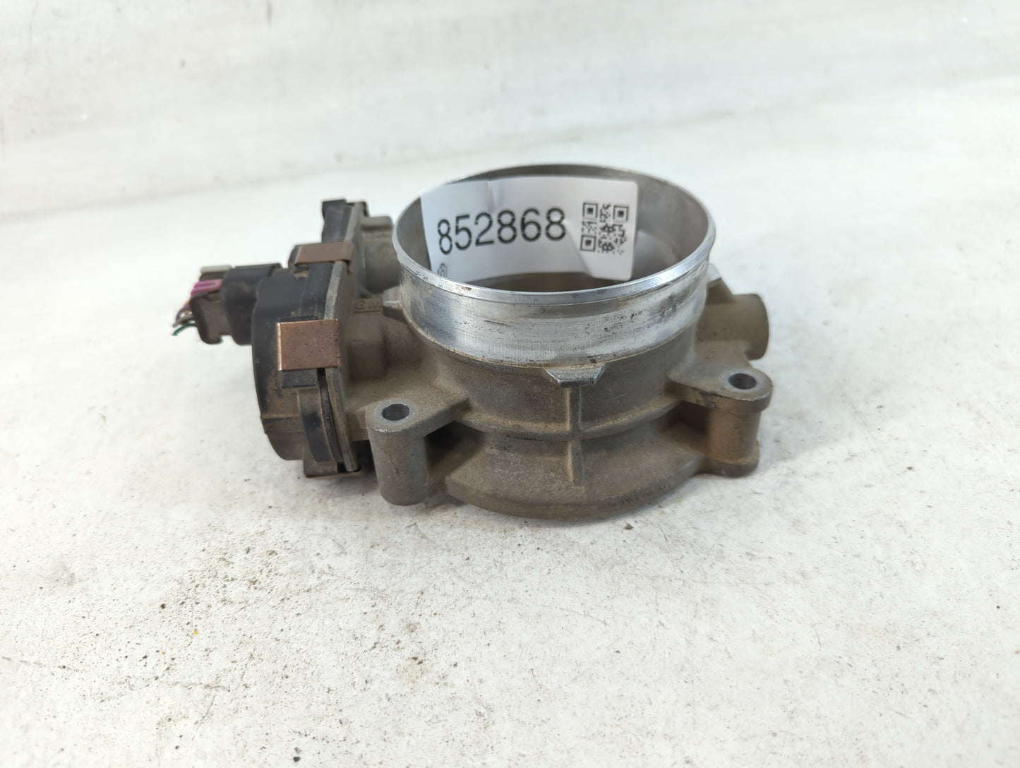 2009-2014 Cadillac Escalade Esv Throttle Body P/N:RME87-3B Fits Fits 2009 2010 2011 2012 2013 2014 2015 OEM Used Auto Parts 