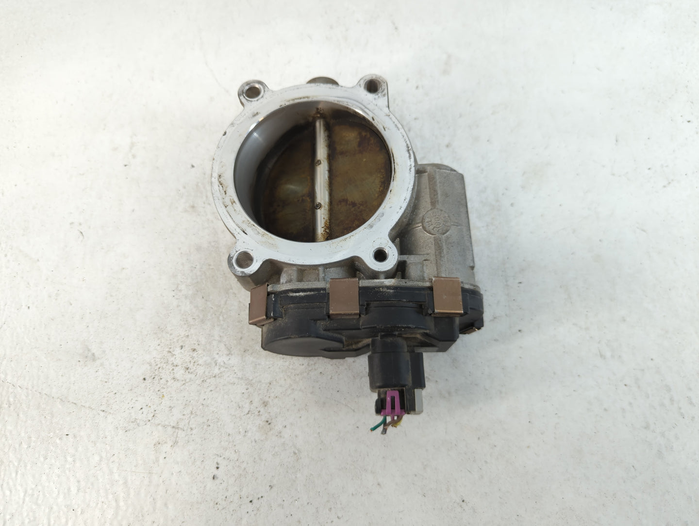 2009-2014 Cadillac Escalade Esv Throttle Body P/N:RME87-3B Fits Fits 2009 2010 2011 2012 2013 2014 2015 OEM Used Auto Parts 