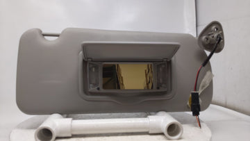 2009 Cadillac Srx Sun Visor Shade Replacement Passenger Right Mirror Fits OEM Used Auto Parts - Oemusedautoparts1.com