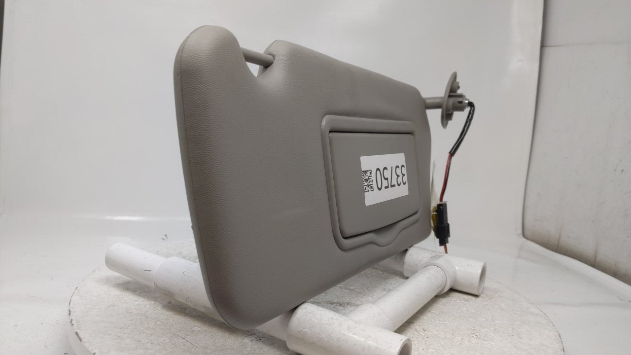 2009 Cadillac Srx Sun Visor Shade Replacement Passenger Right Mirror Fits OEM Used Auto Parts - Oemusedautoparts1.com