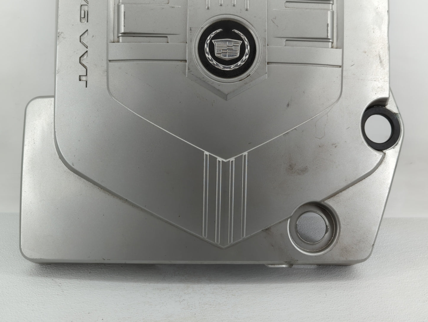 2009 Cadillac Srx Engine Cover - Oemusedautoparts1.com