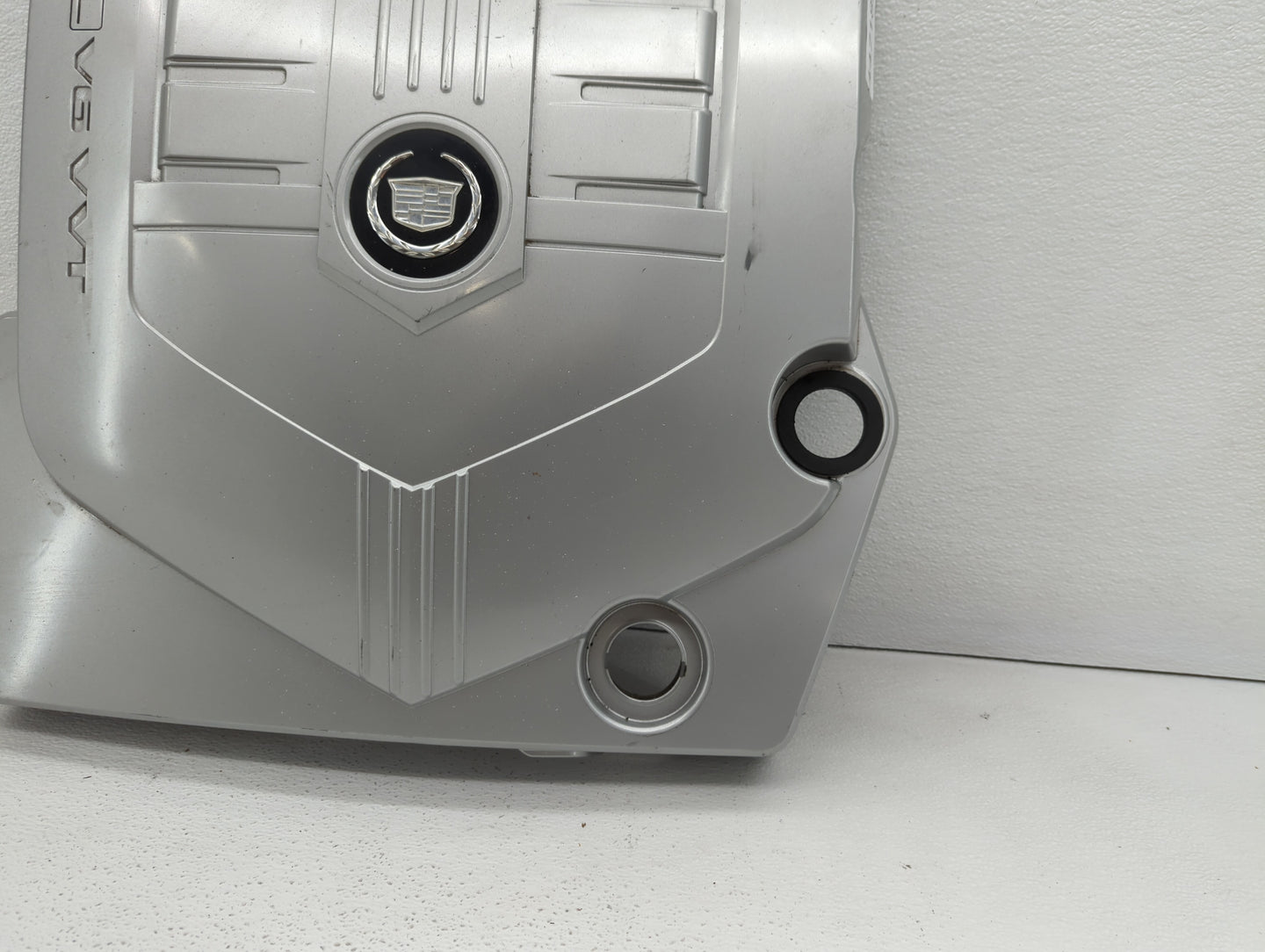 2009 Cadillac Srx Engine Cover - Oemusedautoparts1.com