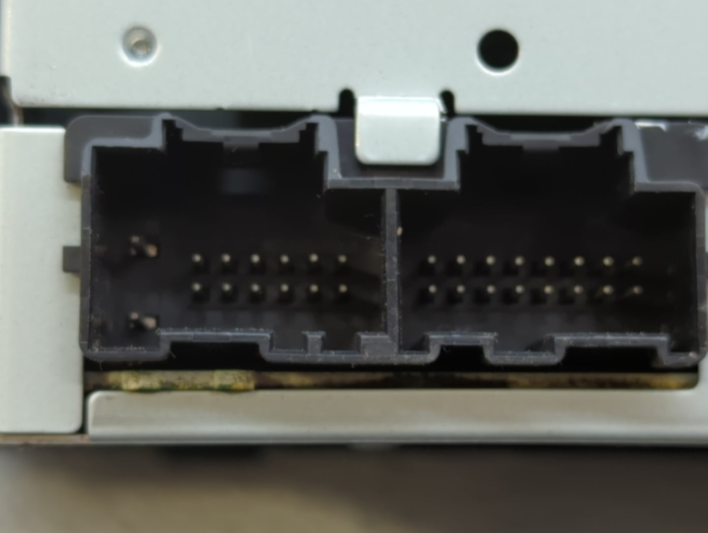 2009-2009 Cadillac Srx Am Fm Cd Player Radio Receiver - Oemusedautoparts1.com