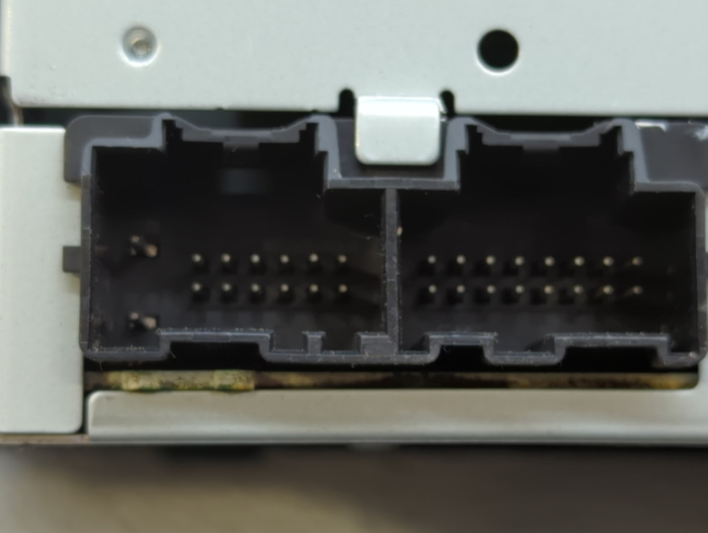 2009-2009 Cadillac Srx Am Fm Cd Player Radio Receiver - Oemusedautoparts1.com
