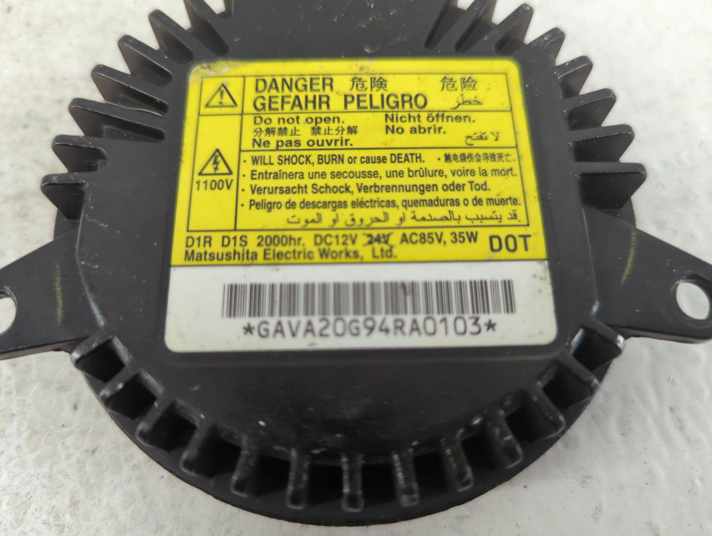 2009 Cadillac Sts Headlight Ballast Head Light - Oemusedautoparts1.com