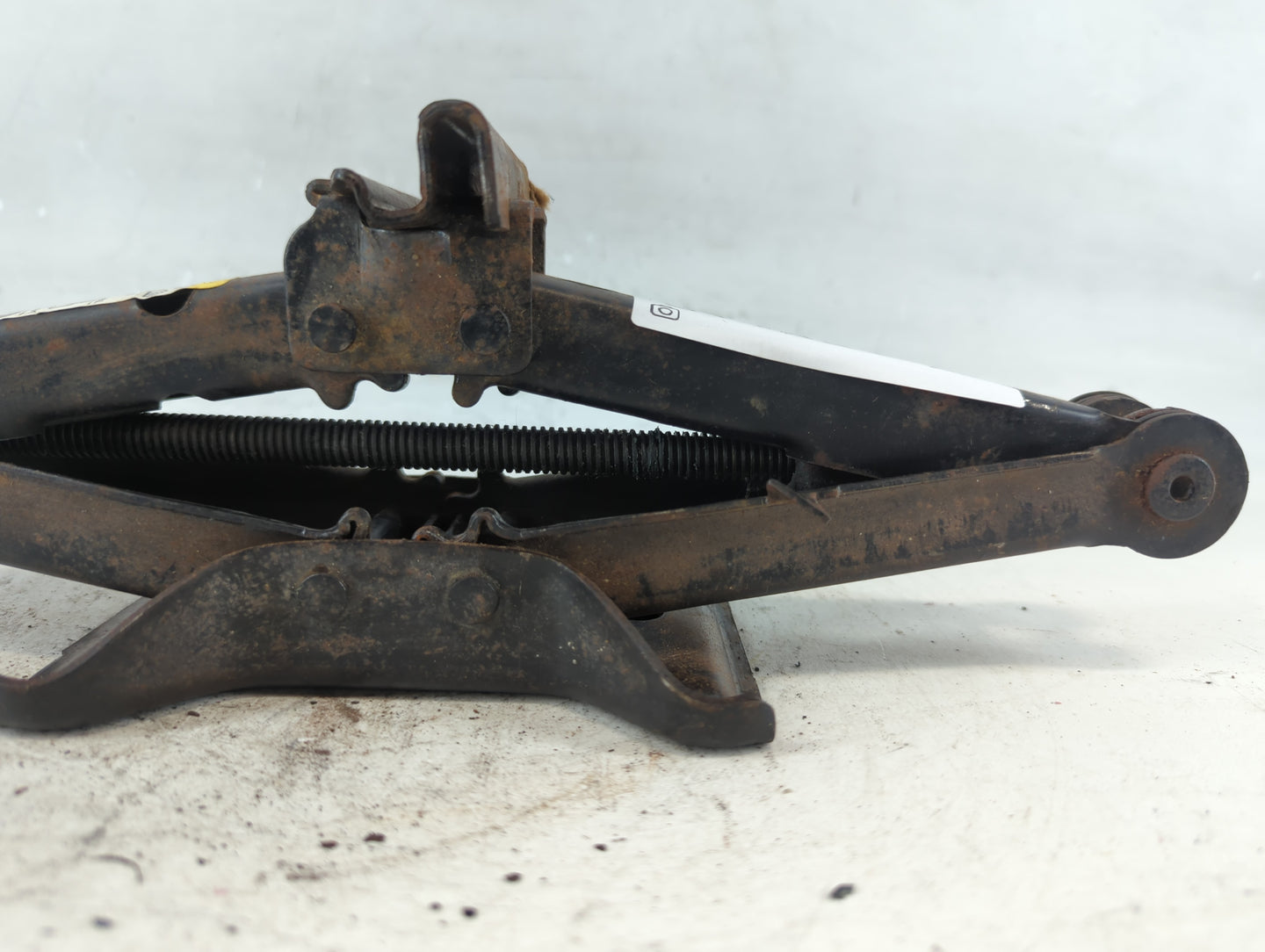 2009 Cadillac Sts Spare Scissor Car Jack - Oemusedautoparts1.com