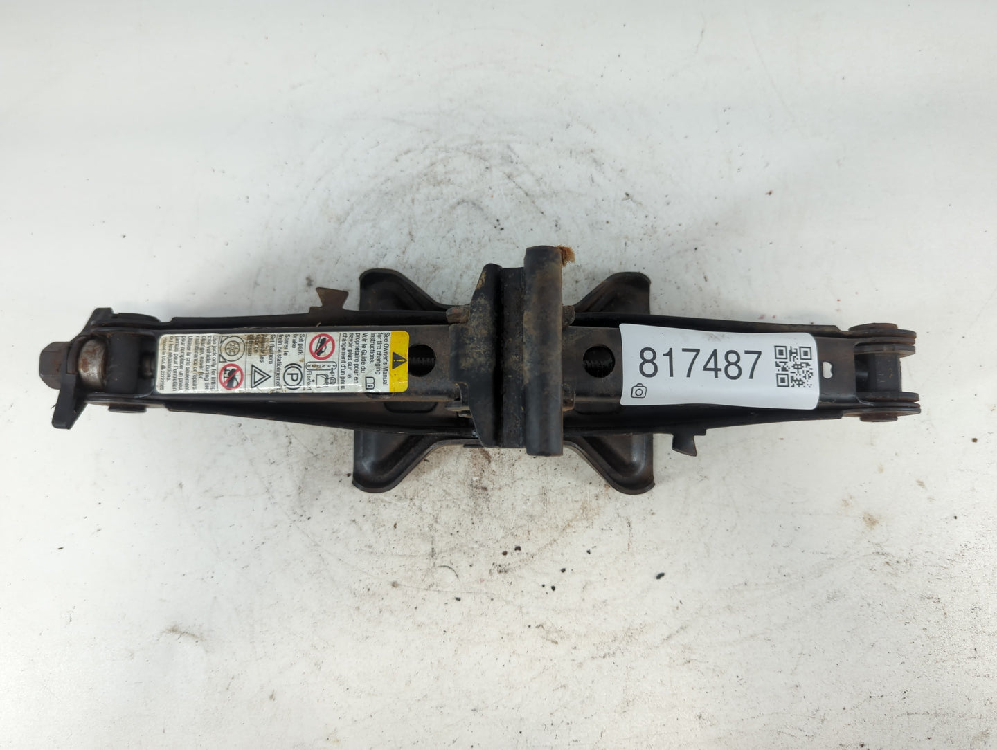 2009 Cadillac Sts Spare Scissor Car Jack - Oemusedautoparts1.com