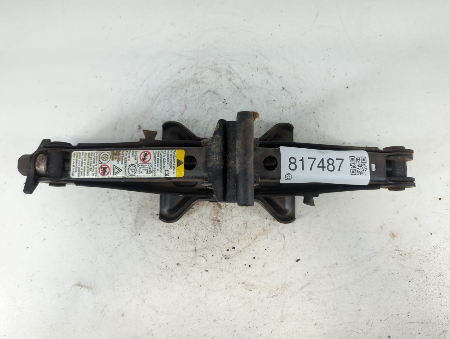 2009 Cadillac Sts Spare Scissor Car Jack - Oemusedautoparts1.com