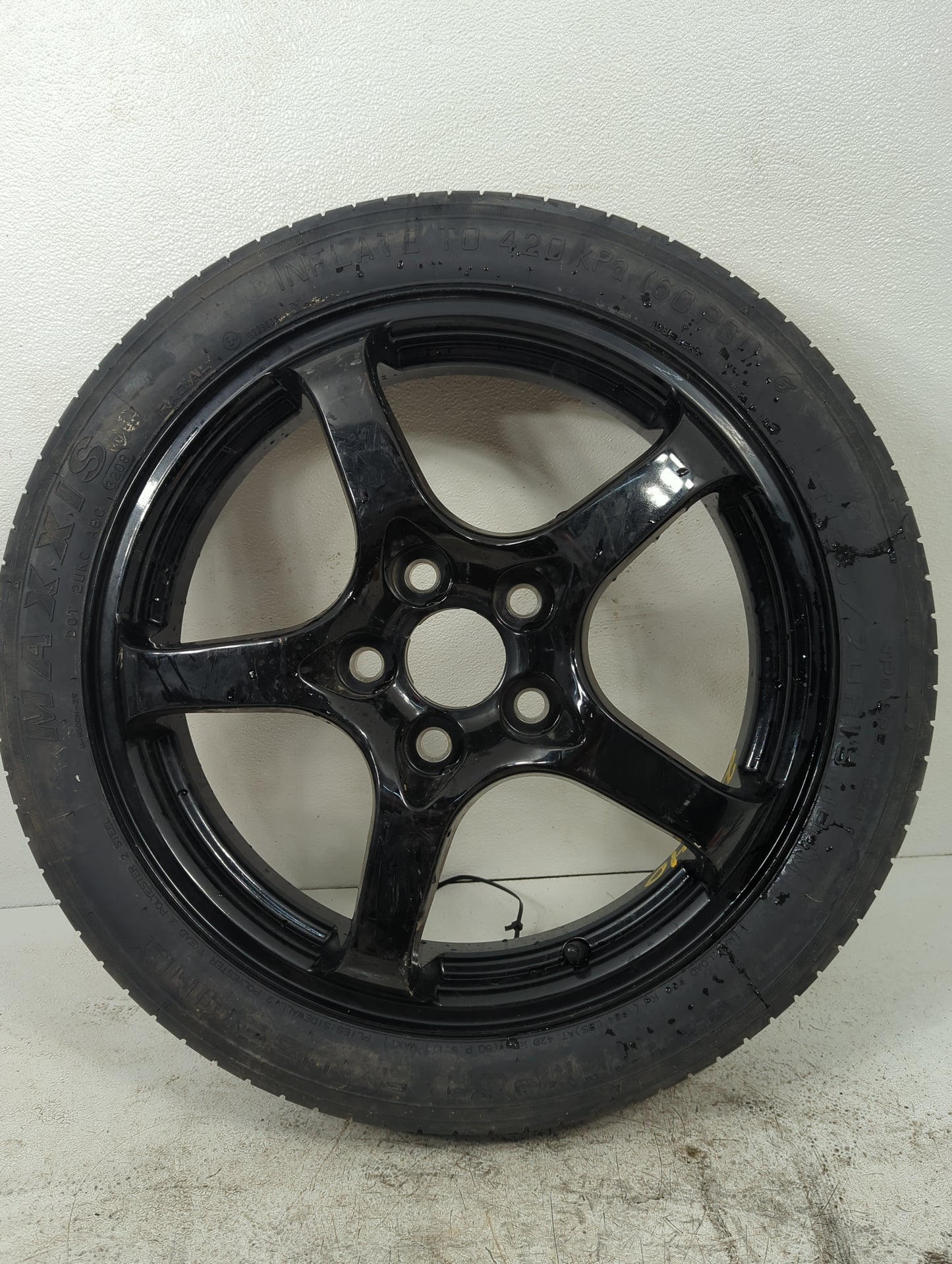 2009 Cadillac Cts Cadcts Spare Donut Tire Wheel Rim Oem - Oemusedautoparts1.com