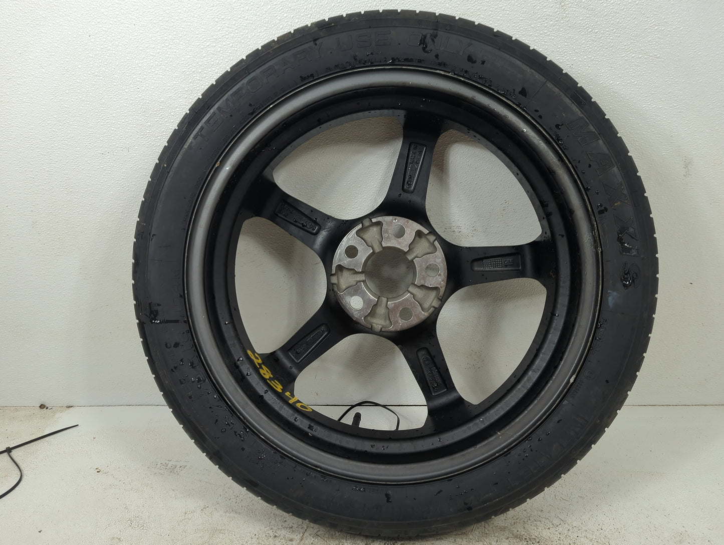 2009 Cadillac Cts Cadcts Spare Donut Tire Wheel Rim Oem - Oemusedautoparts1.com
