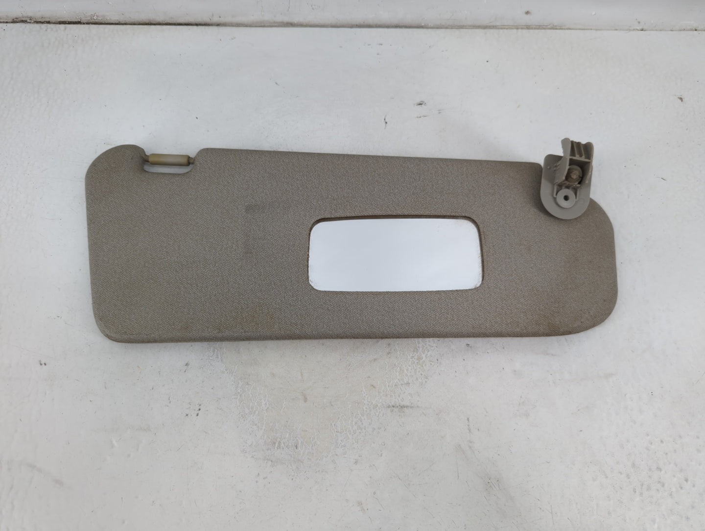 2006-2011 Chevrolet Aveo Sun Visor Shade Replacement Passenger Right Mirror Fits Fits 2005 2006 2007 2008 2009 2010 2011 OEM