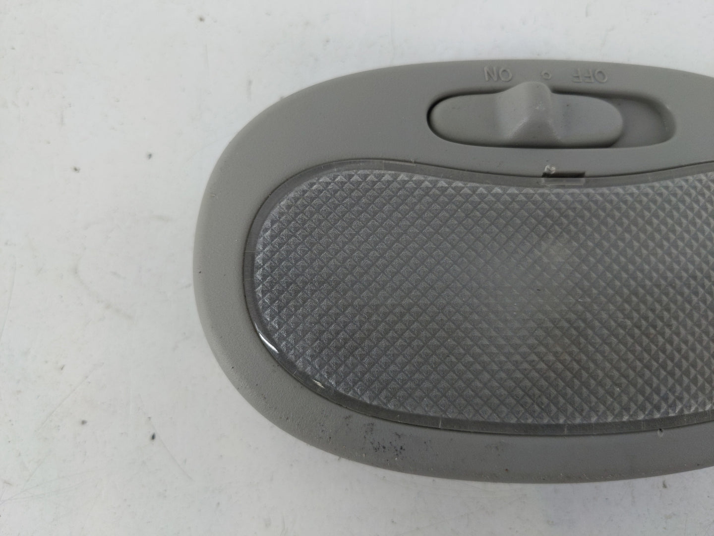 2006-2010 Chevrolet Aveo Overhead Roof Console Interior Dome Light Grey - Oemusedautoparts1.com