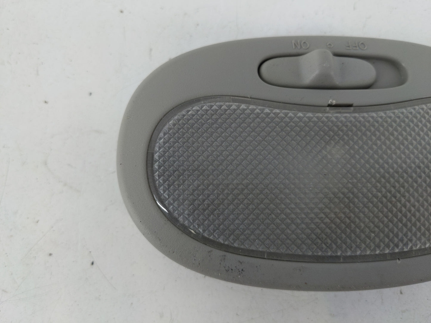 2006-2010 Chevrolet Aveo Overhead Roof Console Interior Dome Light Grey - Oemusedautoparts1.com
