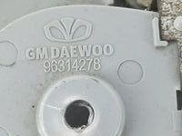 2006-2010 Chevrolet Aveo Overhead Roof Console Interior Dome Light Grey - Oemusedautoparts1.com