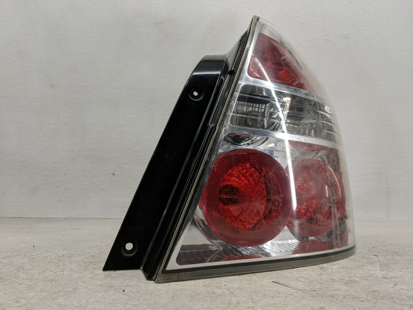 2009-2011 Chevrolet Aveo Tail Light Assembly Passenger Right OEM Fits Fits 2009 2010 2011 OEM Used Auto Parts - Oemusedautop