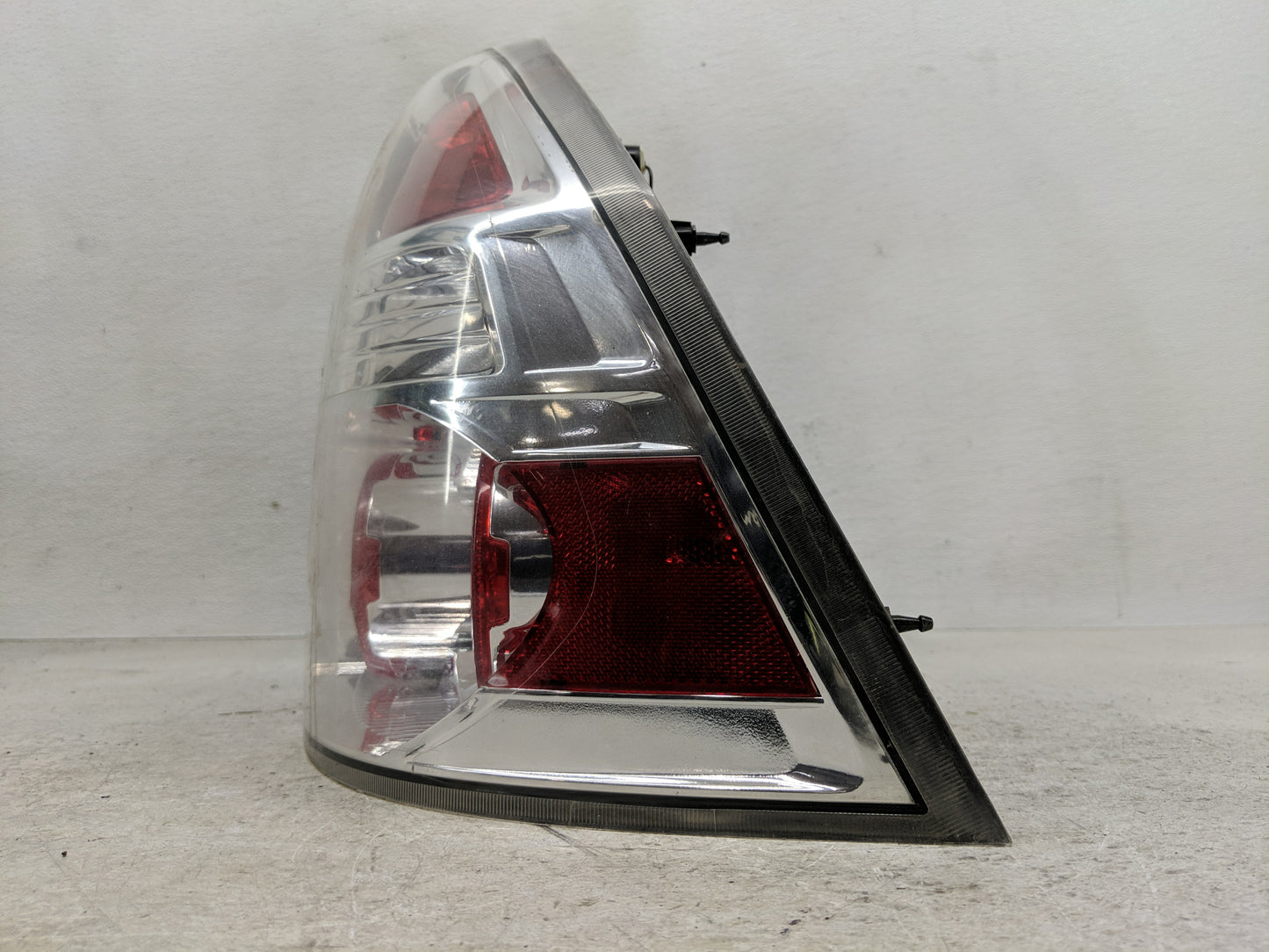 2009-2011 Chevrolet Aveo Tail Light Assembly Passenger Right OEM Fits Fits 2009 2010 2011 OEM Used Auto Parts - Oemusedautop