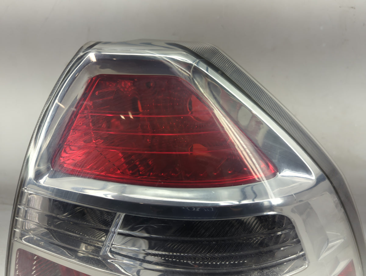 2009-2011 Chevrolet Aveo Tail Light Assembly Passenger Right OEM P/N:11-6333B Fits Fits 2009 2010 2011 OEM Used Auto Parts -