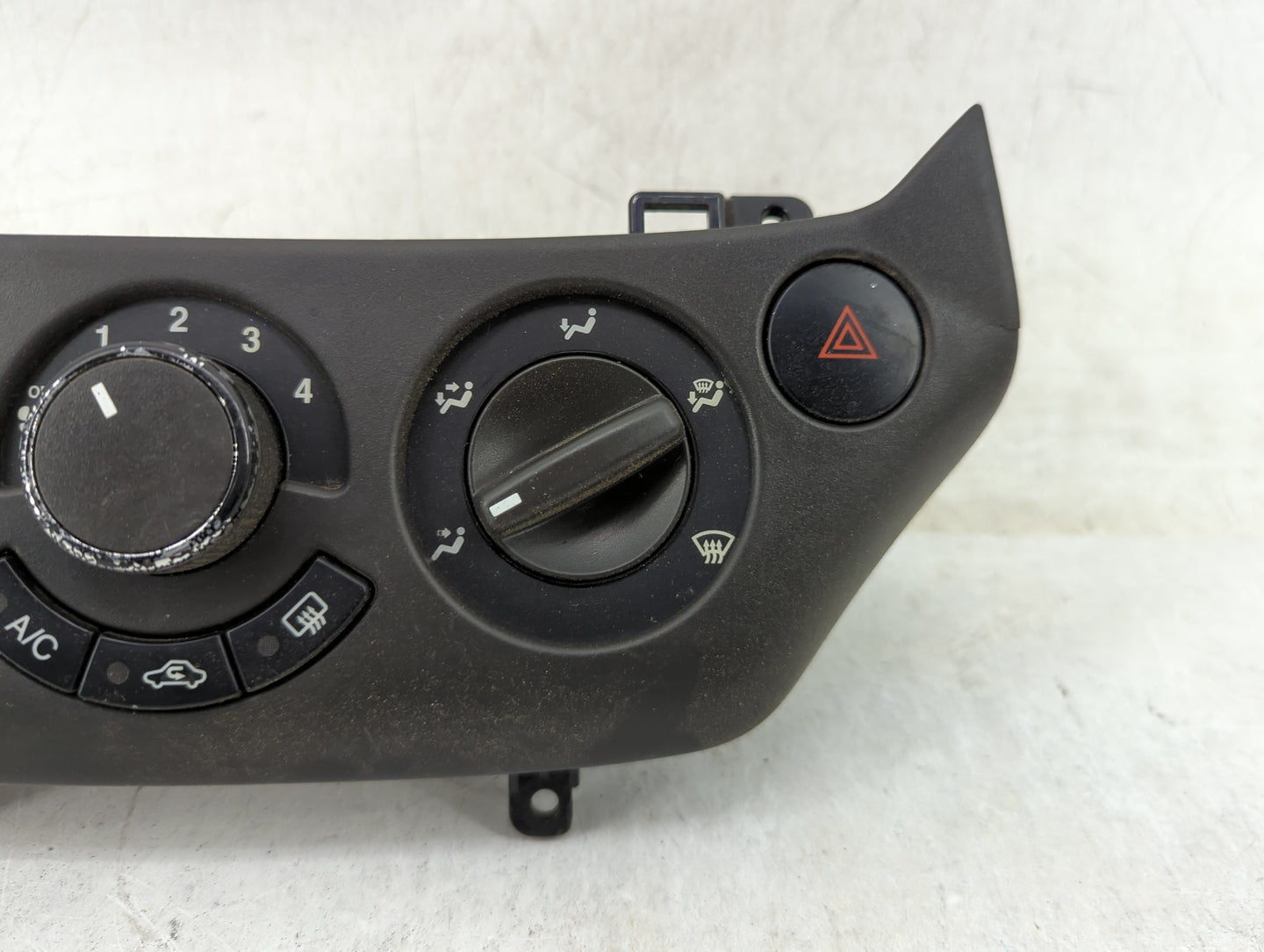 2007-2011 Chevrolet Aveo Climate Control Module Temperature AC/Heater Replacement Fits Fits 2007 2008 2009 2010 2011 OEM Use