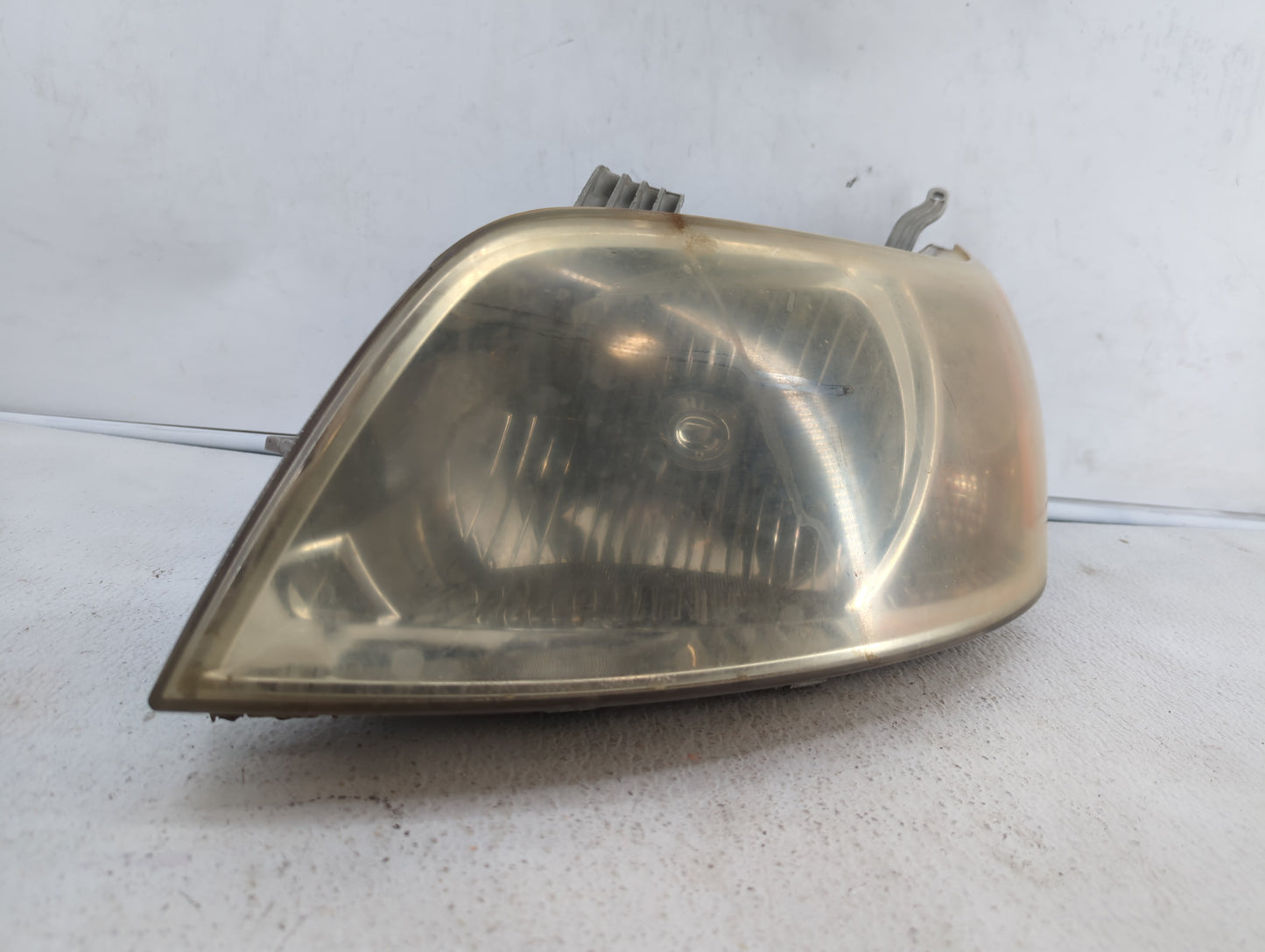 2009 Chevrolet Aveo Driver Left Oem Head Light Headlight Lamp - Oemusedautoparts1.com