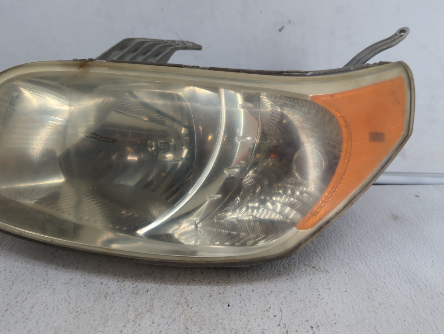 2009 Chevrolet Aveo Driver Left Oem Head Light Headlight Lamp - Oemusedautoparts1.com
