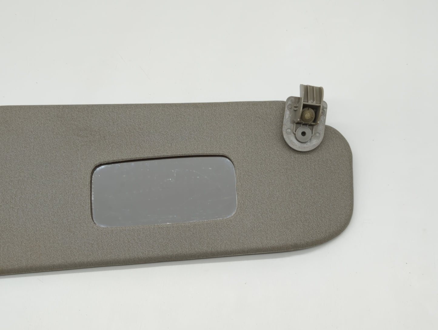 2006-2011 Chevrolet Aveo Sun Visor Shade Replacement Passenger Right Mirror Fits Fits 2005 2006 2007 2008 2009 2010 2011 OEM