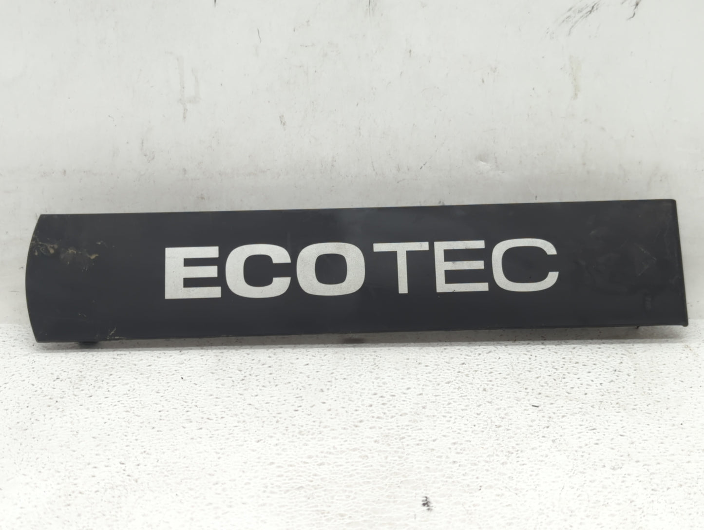 2009 Chevrolet Aveo Engine Cover - Oemusedautoparts1.com