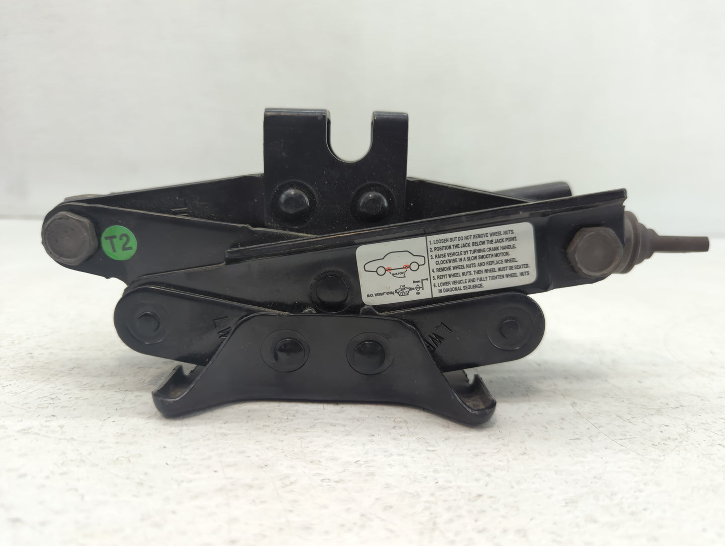 2009 Chevrolet Aveo Spare Scissor Car Jack - Oemusedautoparts1.com