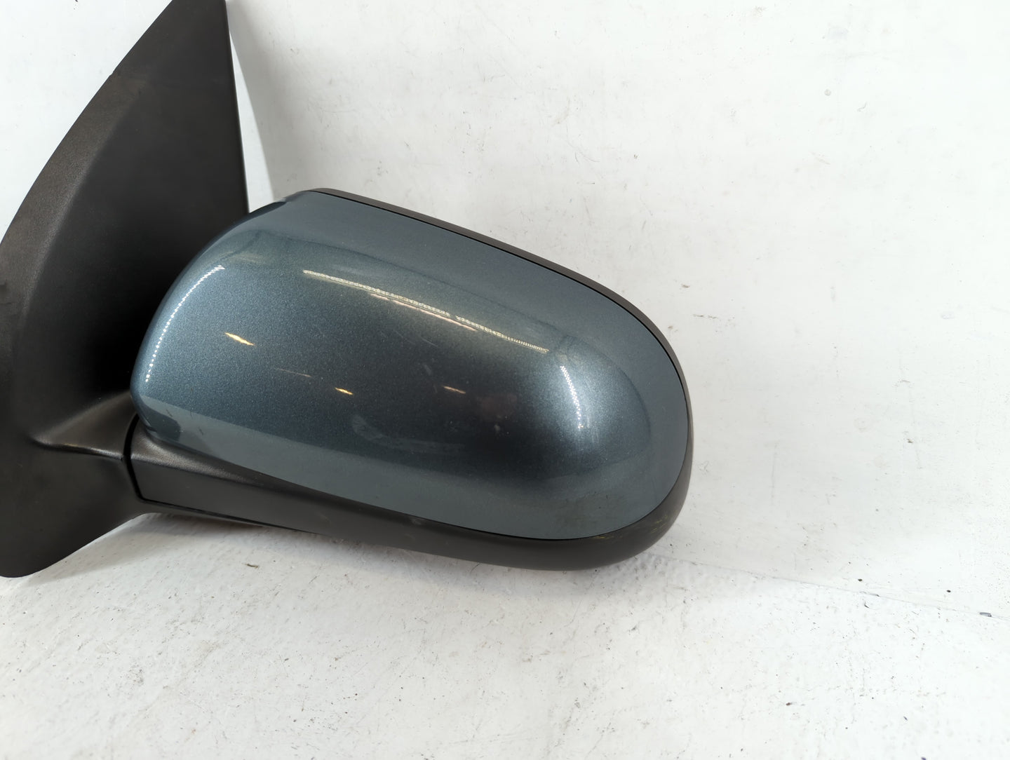 2007-2011 Chevrolet Aveo Driver Side View Mirror - Left Door Mirror OEM Used - Oemusedautoparts1.com