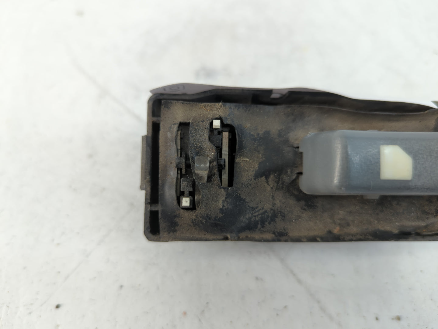 2009 Chevrolet C1500 Master Power Window Switch Replacement Driver Side Left P/N:2838820A J12M-8015 Fits OEM Used Auto Parts